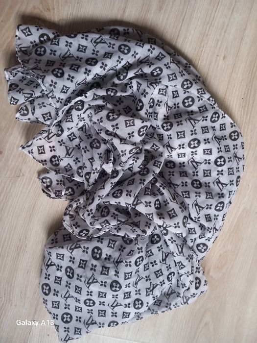 Duża chusta Louis Vuitton