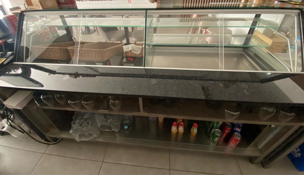 Vitrine Pastelaria- Neutra