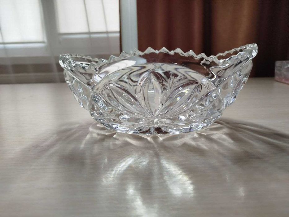 Кришталева салатниця / цукерниця