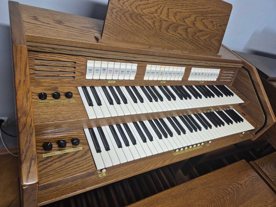 Cyfrowe organy koscielne Content D2227 MIDI