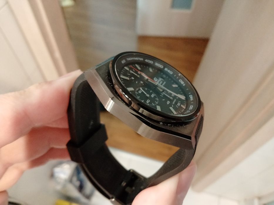 Casio EDIFICE EFS-S660PB-1AEF casio g shock