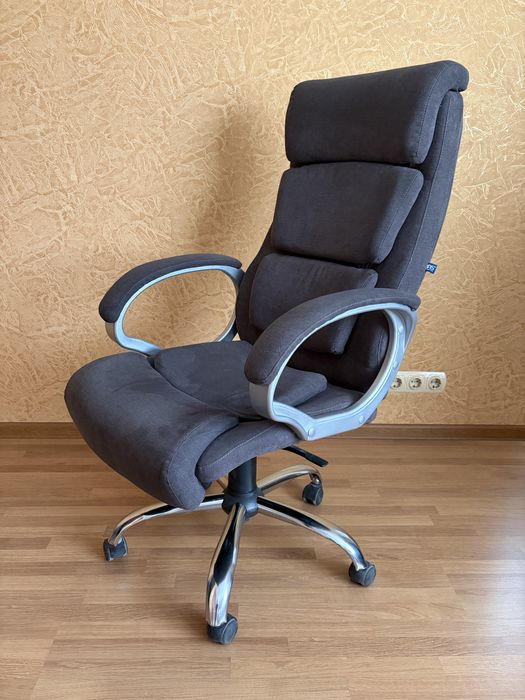 Офісне крісло, стул Nowy Styl