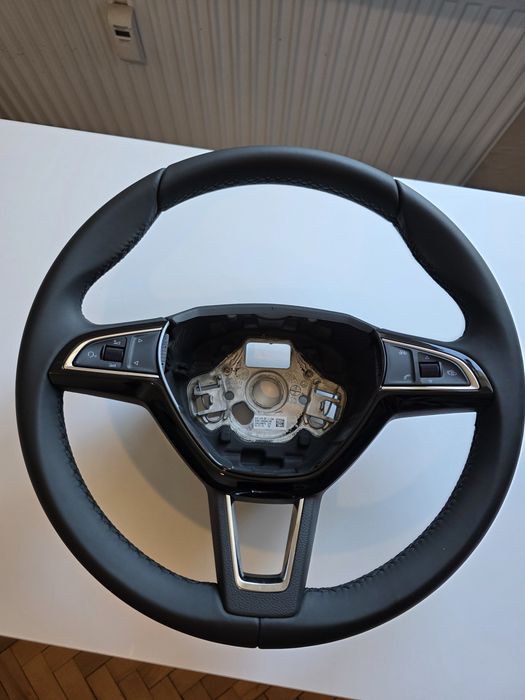 Kierownica Skoda  Octavia III Skóra  Multifunkcyjna