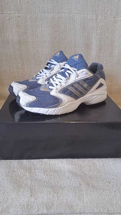 Жіночі кросівки Adidas 100% Оригінал, 40.5р