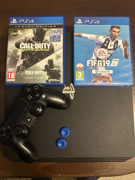 PlatStation 4 Pro zestaw