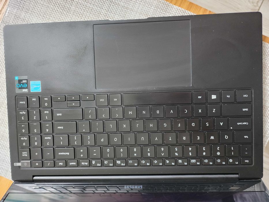 Samsung Galaxy Book Pro 15.6" AMOLED Intel i7-1165G7 16GB 512GB