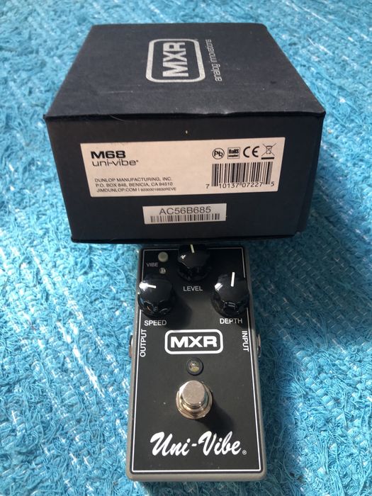 Material de guitarra / pedais e amps + umas coisas
