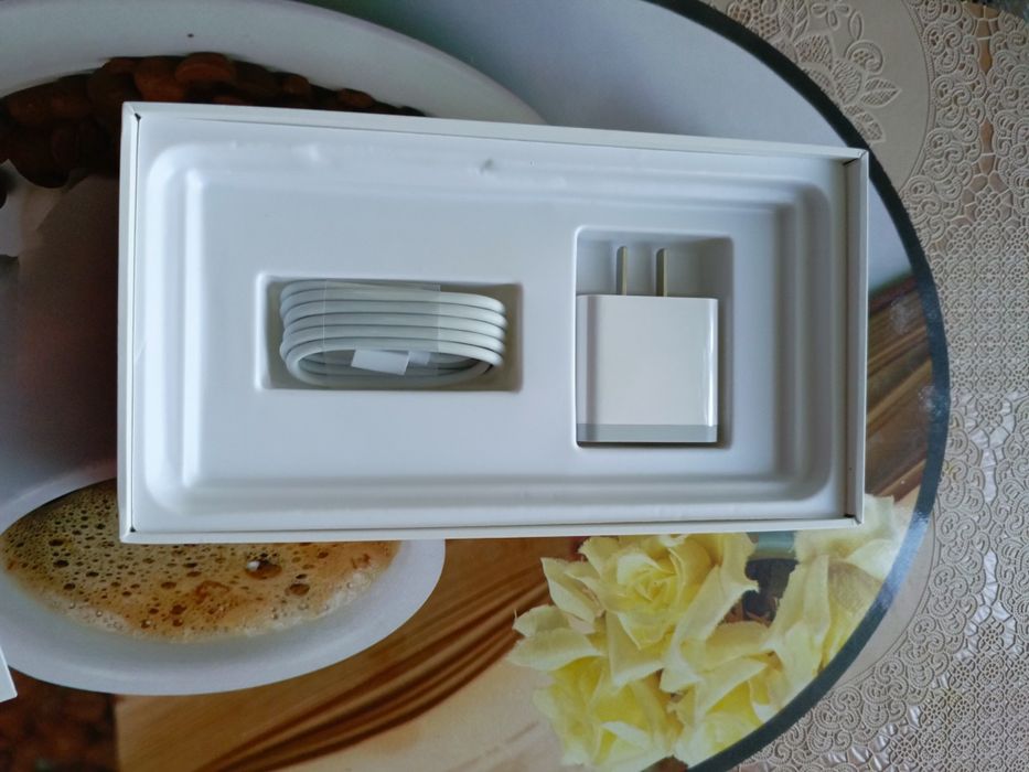 Продается телефон , Ми Макс 3 новый, в использовании не был.