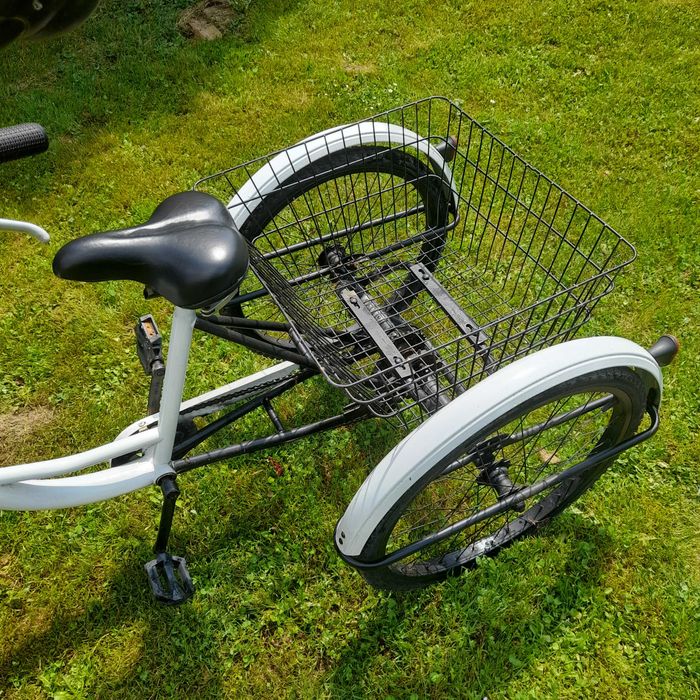 Rower trzykołowy do rehabilitacji