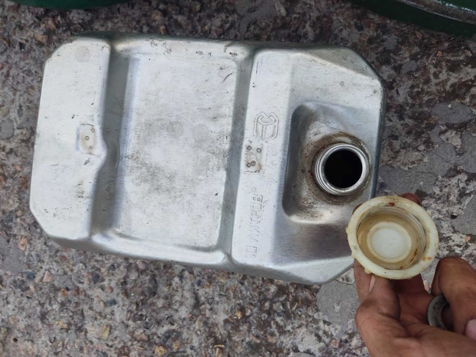 Канистра бак лодочный мотор