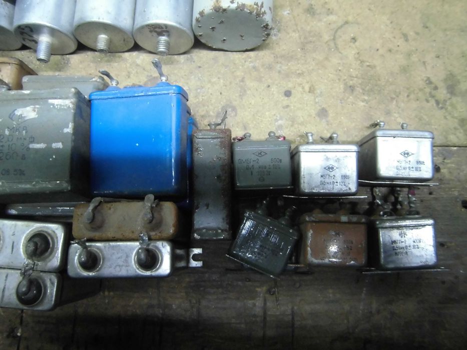 Конденсаторы на выбор