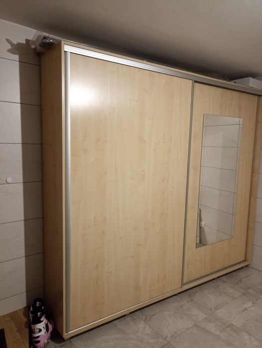 Duża szafa , garderoba ,lustro