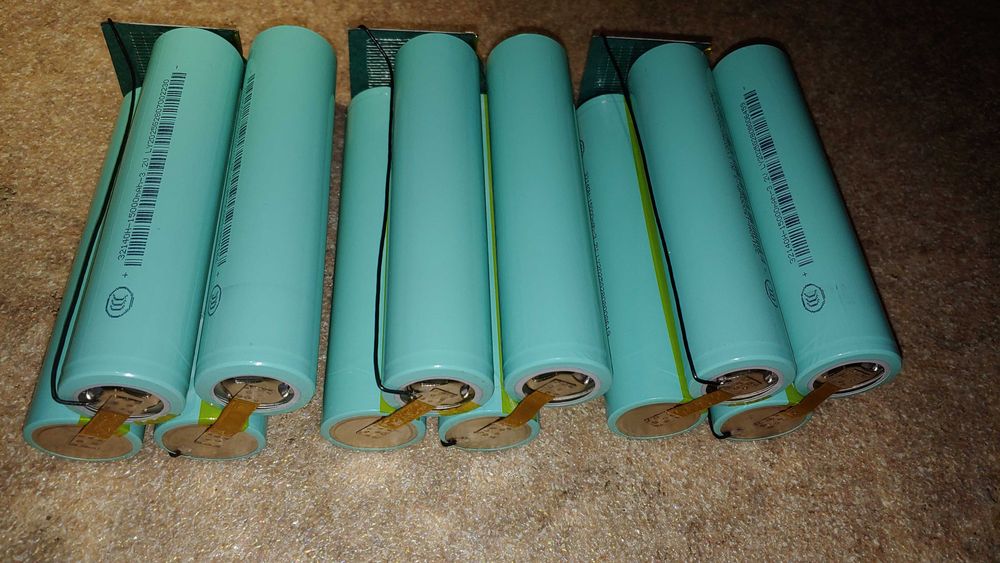 Батарея LiFePO4 12В 15Aч в корпусе 7Aч-9Aч для бесперебойников