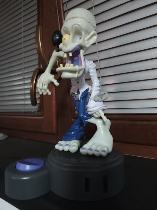 Zombie figurka na części