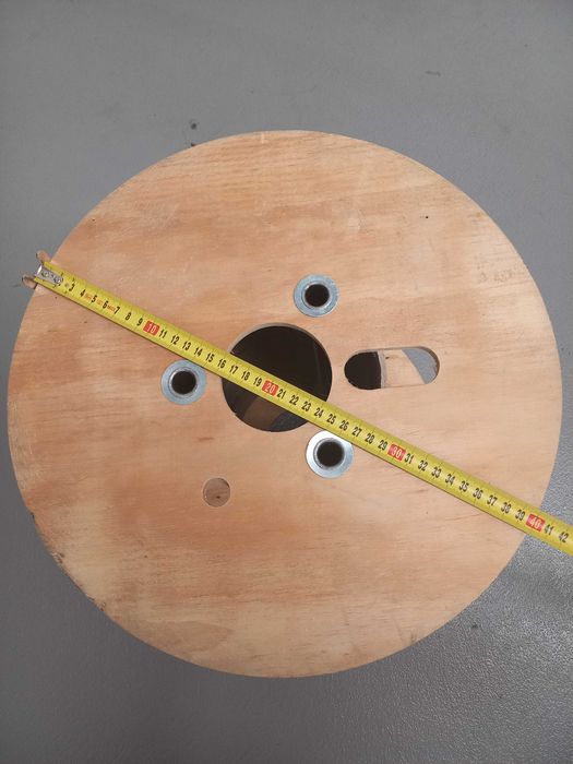 Катушка дерев'яна, шпуля з під кабелю для декору