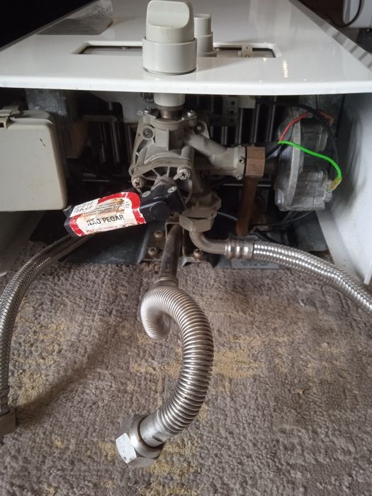 Esquentador junkers completamente novo a focionar tirei para meter um