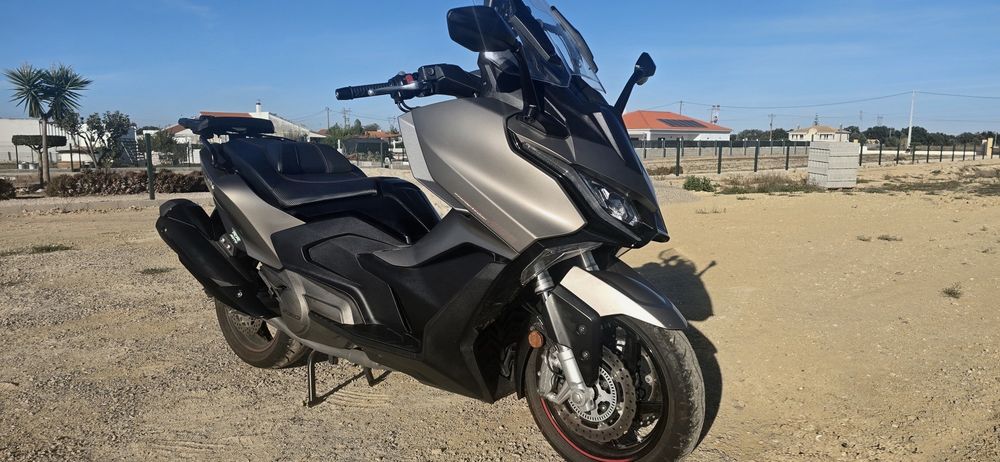 Kymco 550 AK Premium