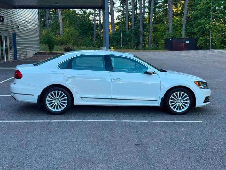 Volkswagen Passat SE      2017