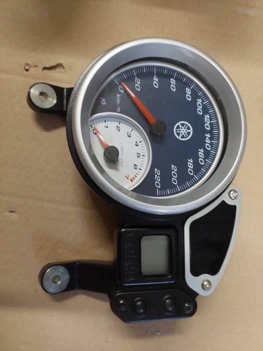 Licznik Yamaha Kawasaki honda w 650 suzuki gs 500