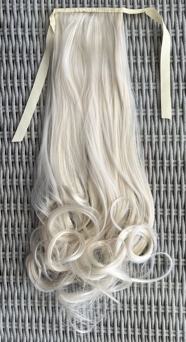 Premium Ultra włosy doczepiane, platynowy blond, kucyk, loki 622.