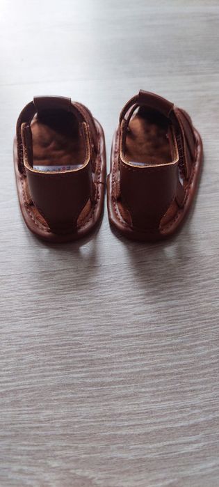 Niechodki sandałki skórzane Next 3-6 miesięcy