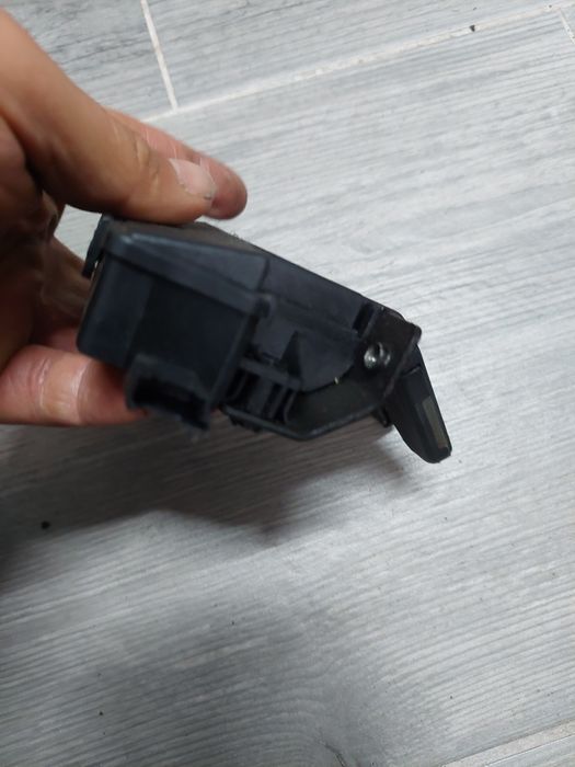 zamek klapy tyl tylnej bmw e46 e60 e90