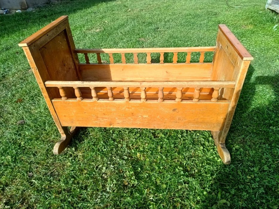 Sprzedam kołyskę z lat 60 tych