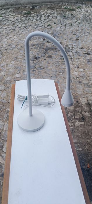 Candeeiro led de mesa ikea