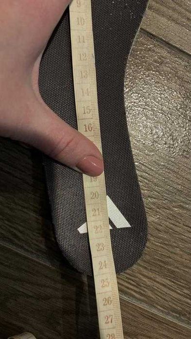 Кросівки adidas