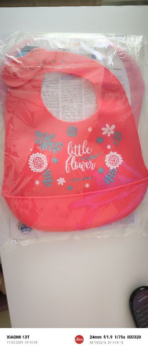 Śliniak silikonowy plus wkładki laktacyjne