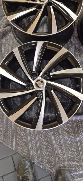 Felgi aluminiowe 18 5x112 skoda