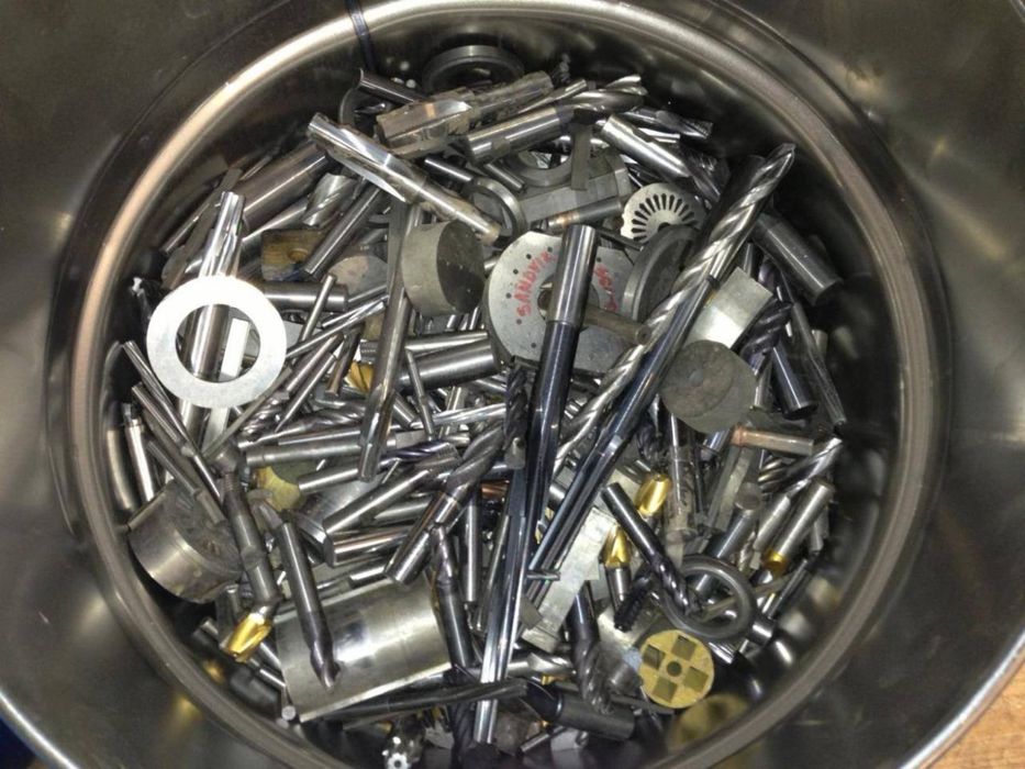 Куплю твердий сплав, лом,вольфрам