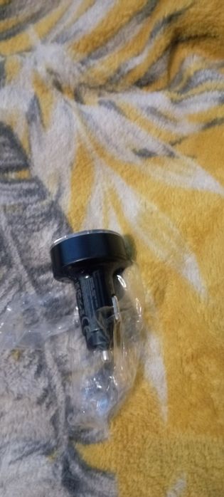 Wieloportowa szybka ładowarka samochodowa