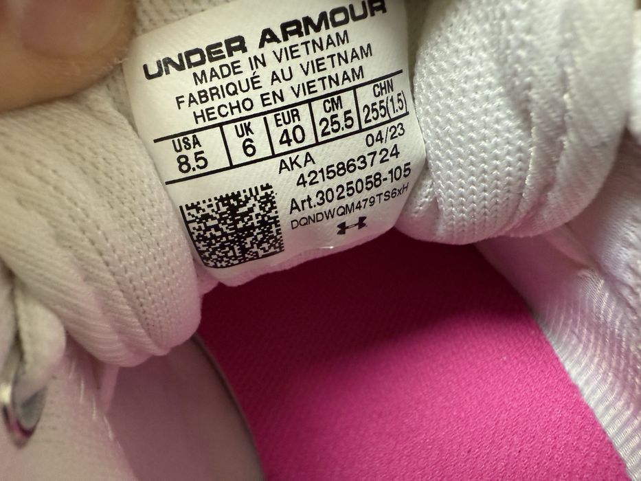 Кросівки Under Armour 39  розмір