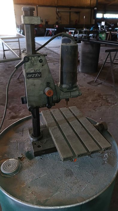 Fresadora de alumínio