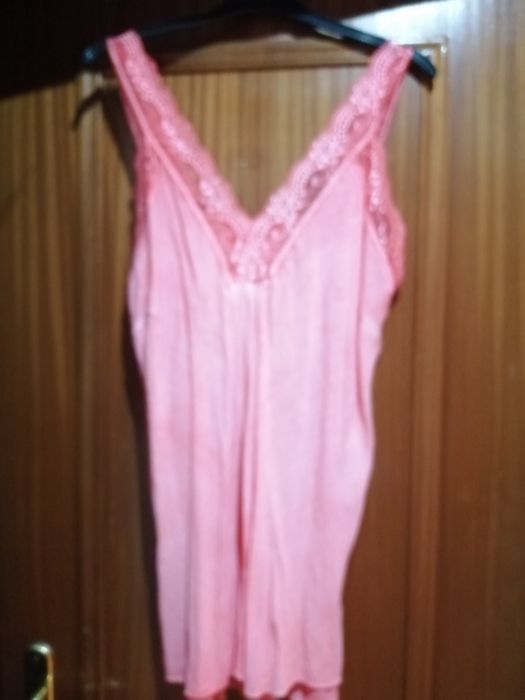 Top's básicos com renda