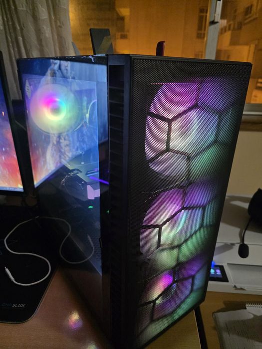 PC gaming rtx 5060, ryzen 5 5500, 16gb ram DDR4 3600