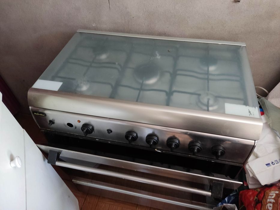 Fogão e forno a gás, Meireles