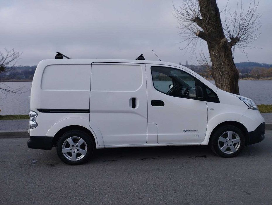 Nissan e-NV200 2015