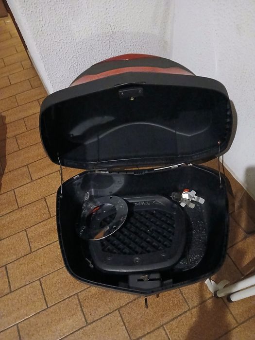 Baú para mota completa com suporte e chave