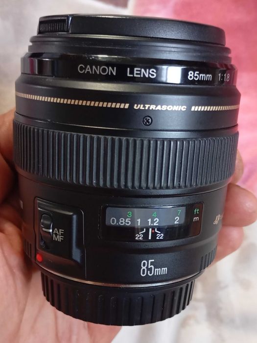 Canon EF 85 F/1.8 USM Япония