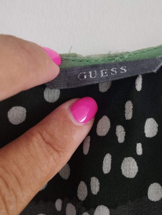Blusa tamanho M - GUESS
