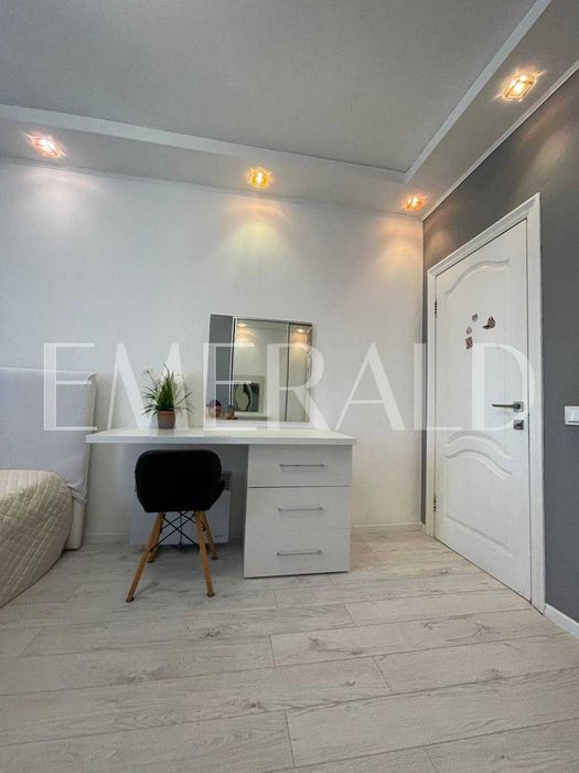 Оренда 3-к, 91 м² | метро Позняки | закрита територія