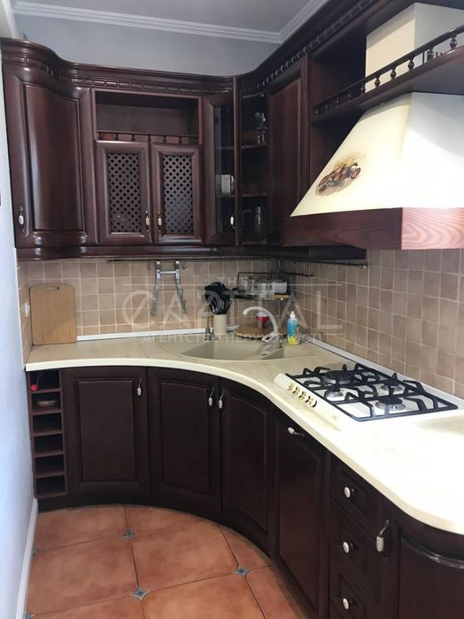 Оренда будинку 250м2,  Солом'янка