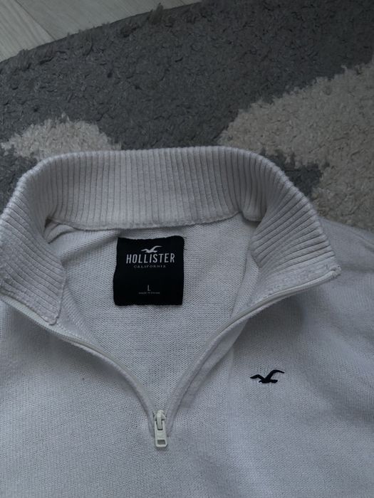 Світер під горло Hollister