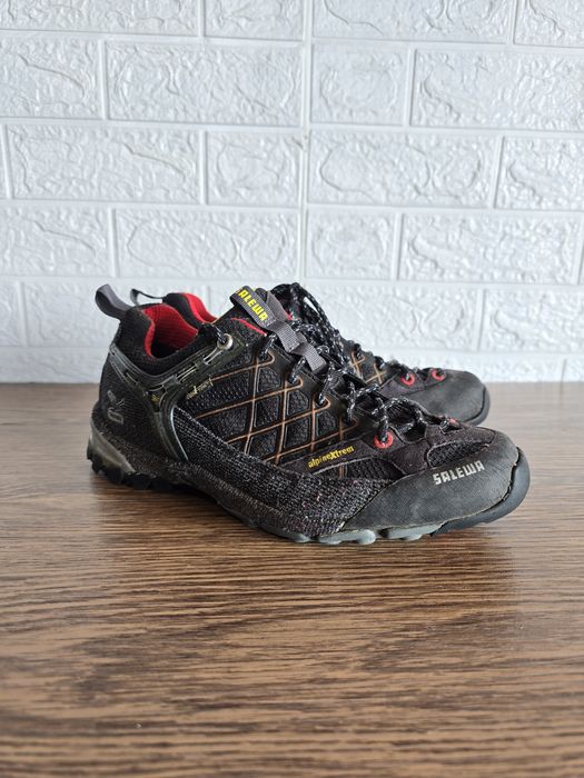 Кросівки Salewa Firetail на gore-tex