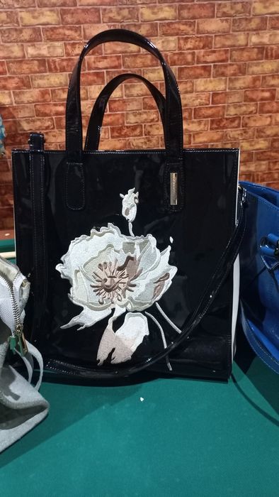 Torba damska Riccaldi czarna z połyskiem