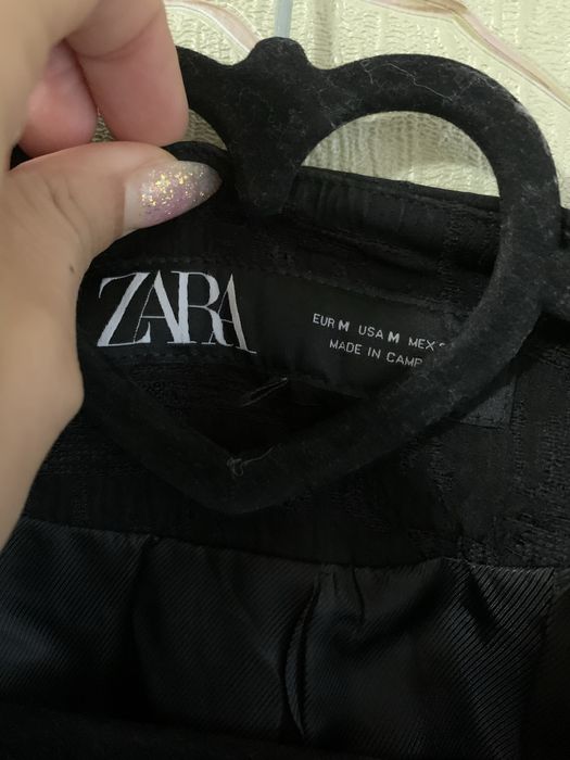 Вкорочений жакет Zara