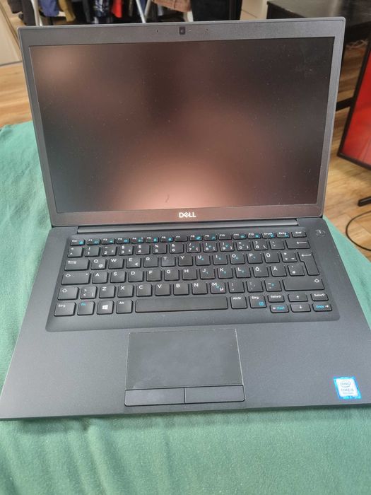 Laptop DELL i5-8gen/8/256/14" fullhd HDMI usb c, widows 11 pro KLASA A