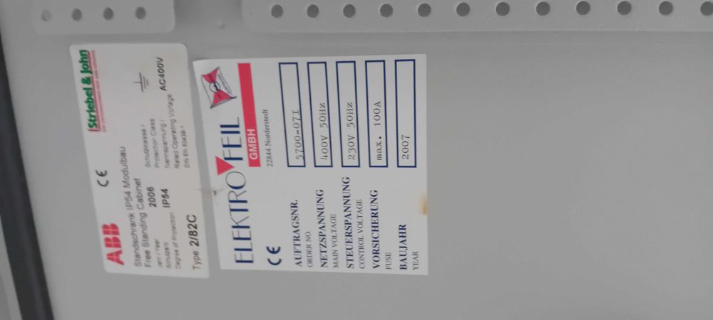 700 kg elektroniki UPS System ś Szafa Sterująca magazyn energii